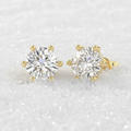Why Winter Is the Perfect Season for Diamond Jewelry